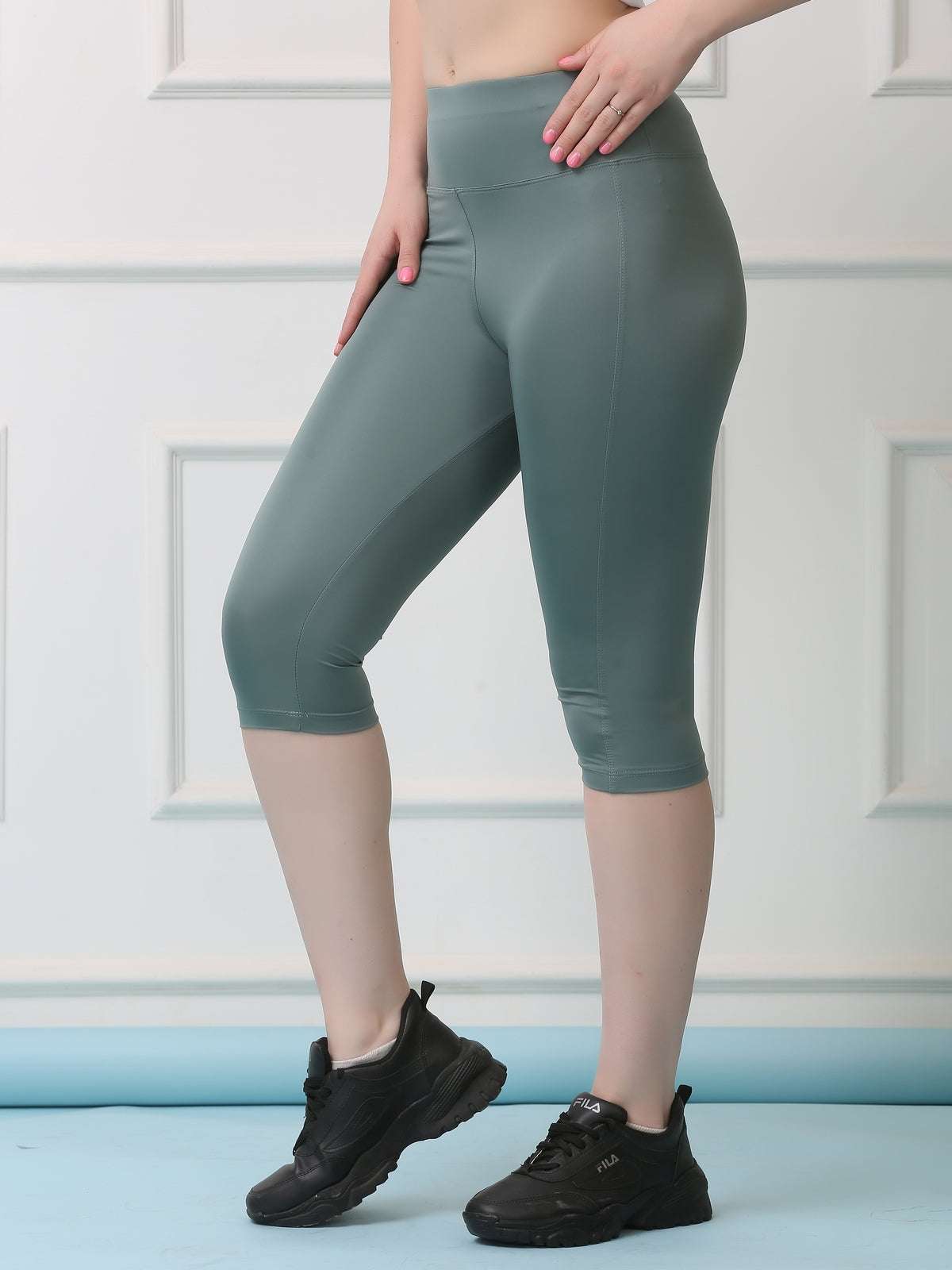 High Waist Stretch Slim Fit Capris